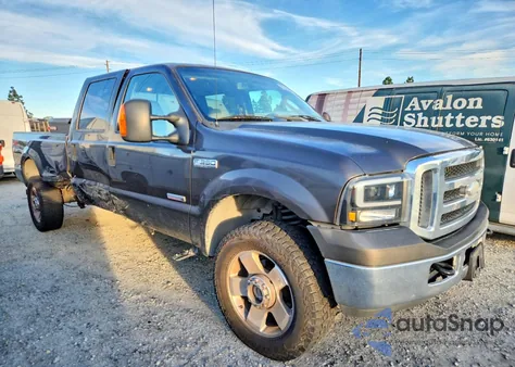 2006 Ford F350 Srw Super Duty z USA, uszkodzony, nr VIN 1FTWW31P26EC78626